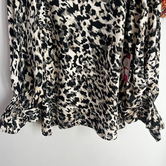 Vince Camuto Womens Loose Raglan Animal Print Blouse XS Natural Taupe - Picture 4 of 11